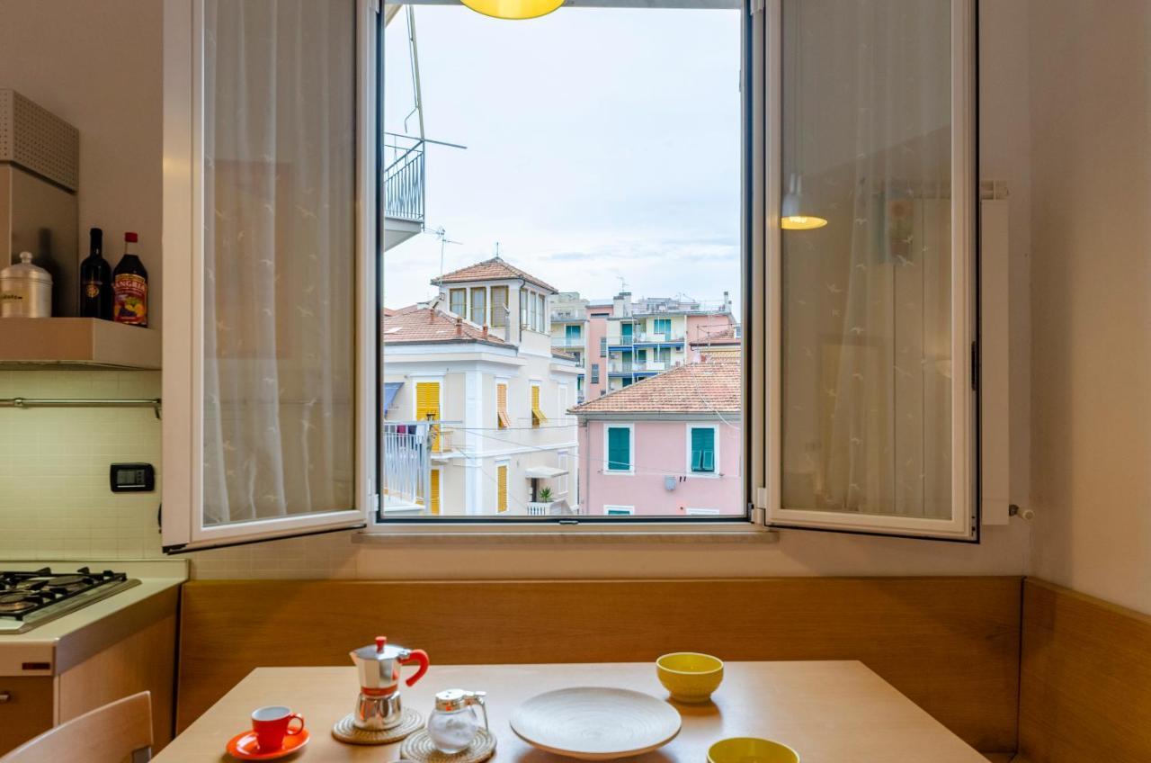 Joivy Apt For 4, Metres From Beach, In Sestri Levante Eksteriør billede